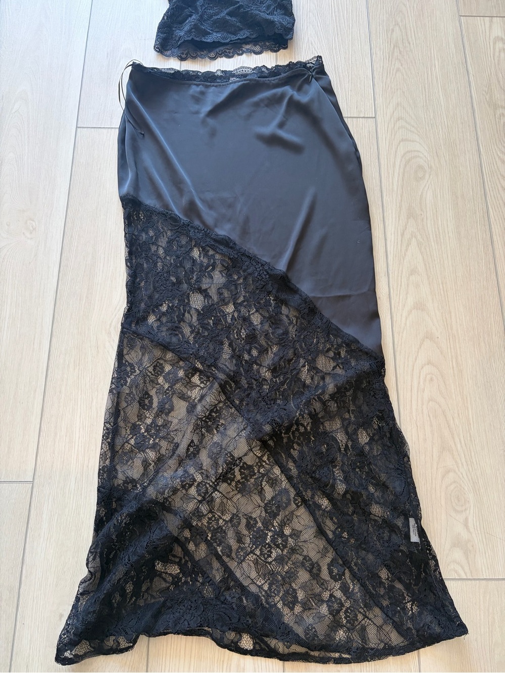 Princess Polly Black Lace-Trim Maxi Skirt - Picture 7 of 7